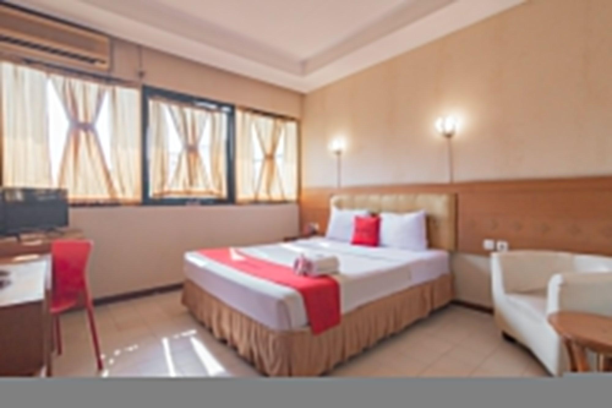 Hotel Reddoorz Plus @ Sukamulya Pasteur 2 Bandung Exterior foto