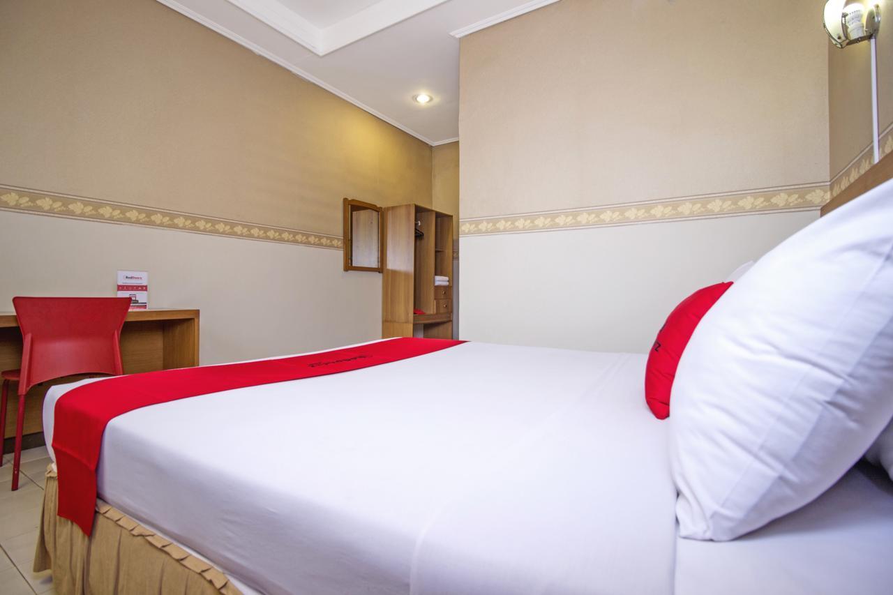 Hotel Reddoorz Plus @ Sukamulya Pasteur 2 Bandung Exterior foto